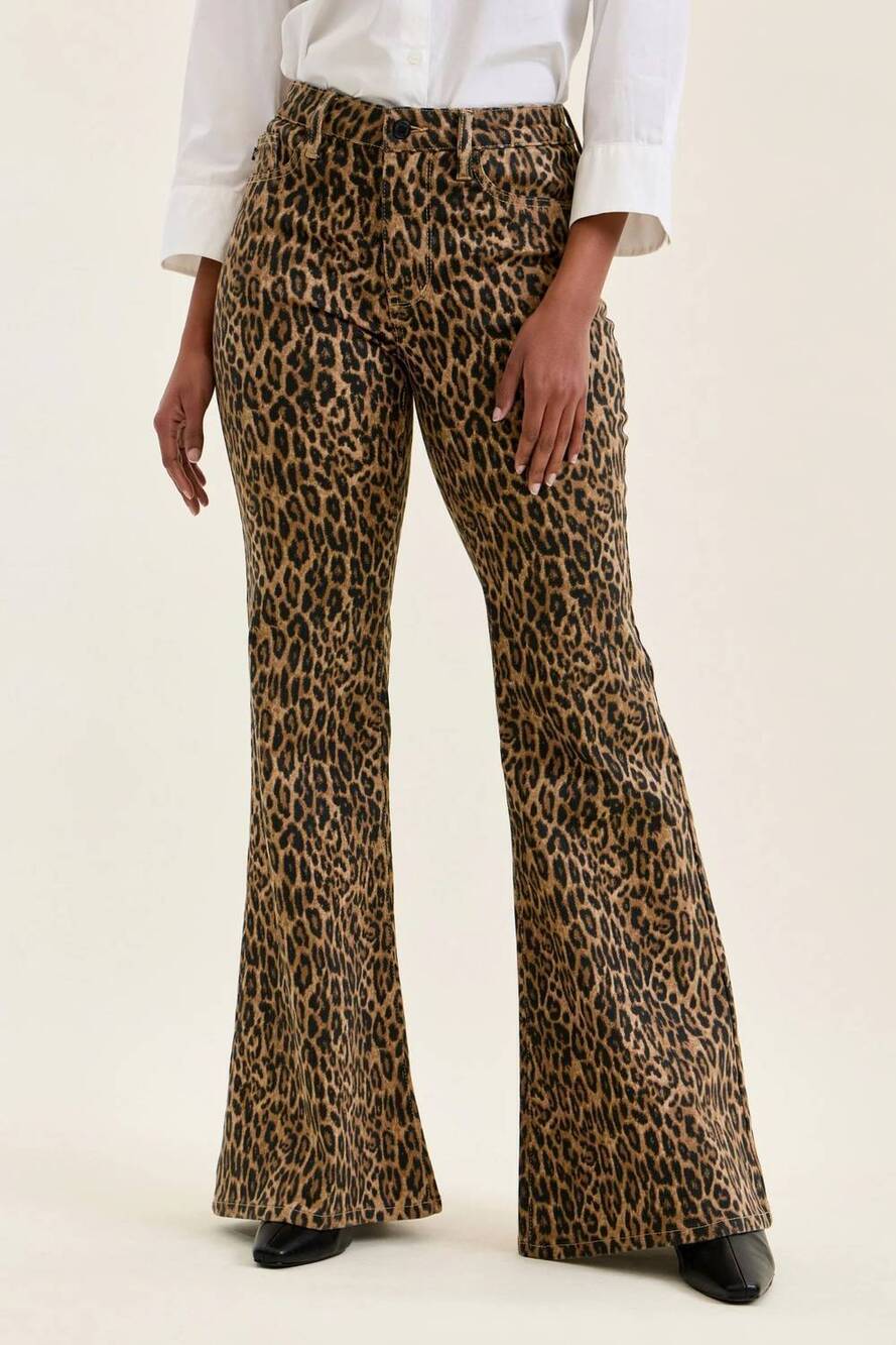 NEW JUDY BLUE jaqueline flare luxe jeans in leopard